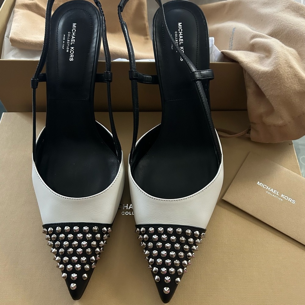 Michael Kors Collection Eloise Studded Pumps / Heels - Picture 3 of 13
